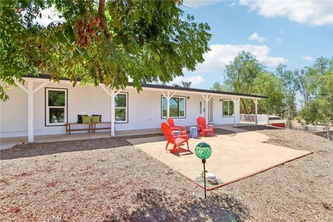 Photo of 36210 Tonto Ln, Temecula, CA 92592 (MLS # SW26157102)
