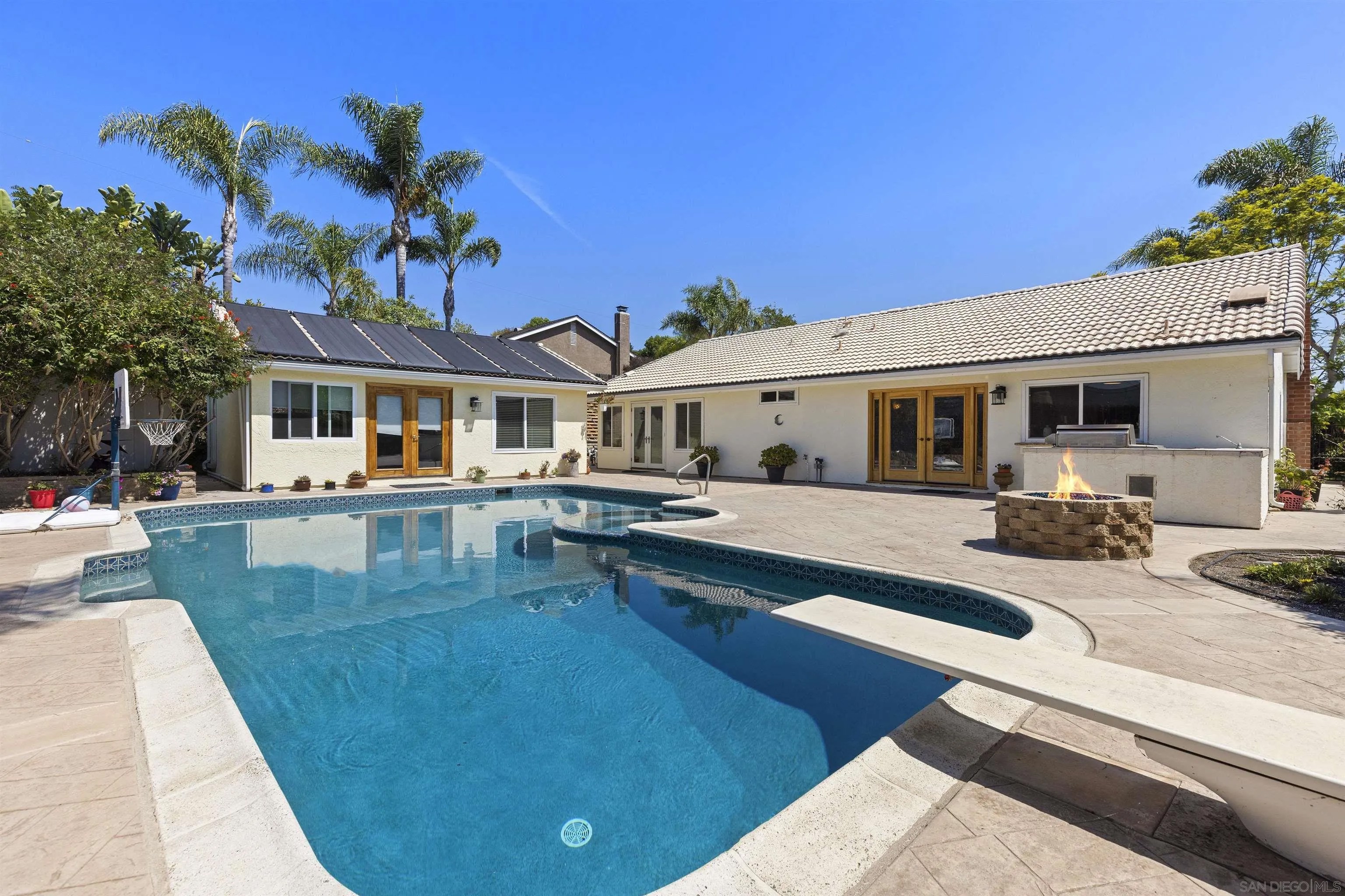 1510 Orangeview Dr 1-2