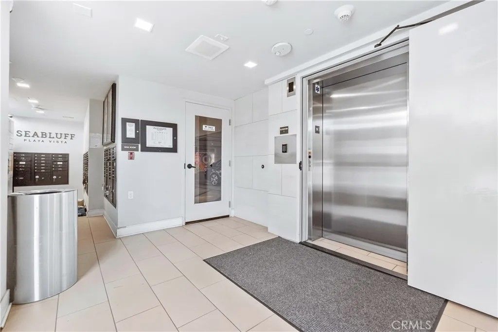 Photo of 6030 Seabluff Dr #505, Los Angeles, CA 90094 (MLS # SB26000808)