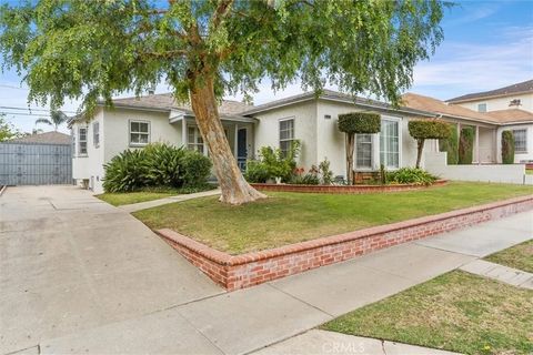 Photo of 10233 S 3rd Avenue, Inglewood, CA 90303 (MLS # SB26079790)