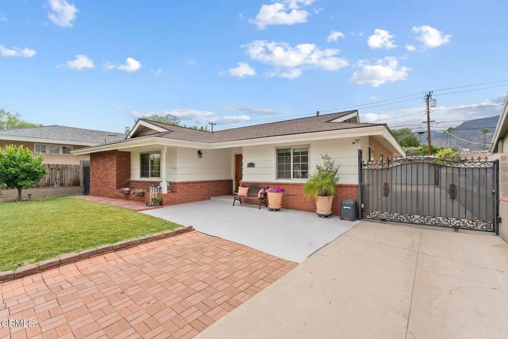 2415 Casa Grande Street