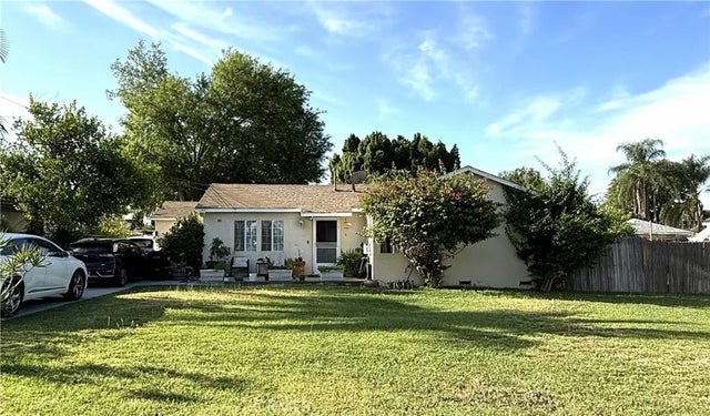 128 Los Angeles, Monrovia