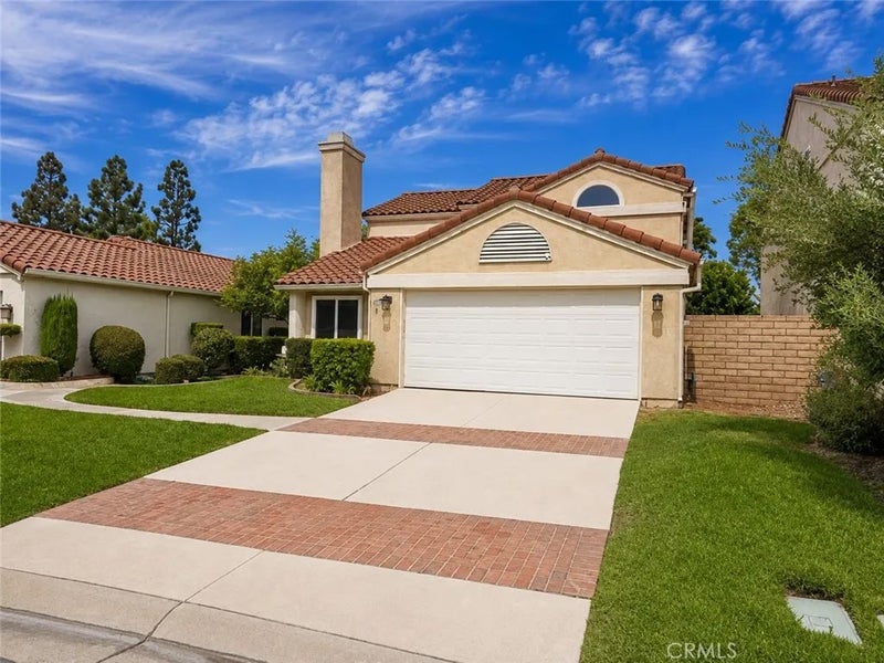 1194 N Leeward