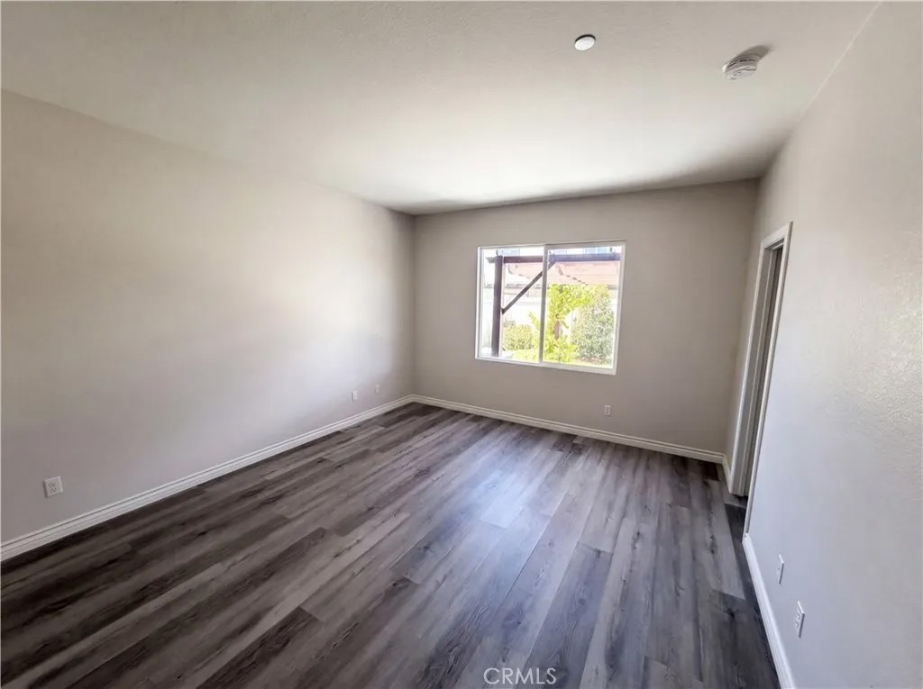 2460 Fernwood Lane