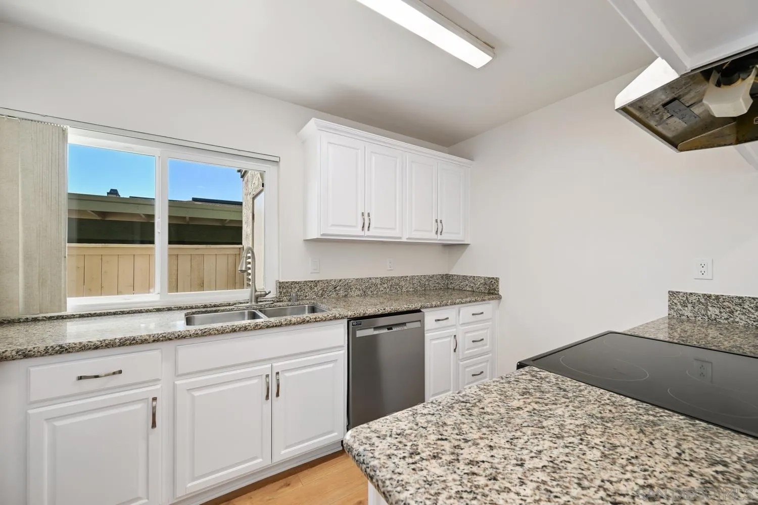 10143 Caminito Volar