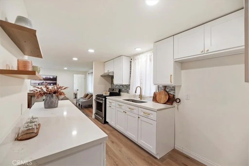 Photo of 826 E Route 66, Glendora, CA 91740 (MLS # PW25248510)