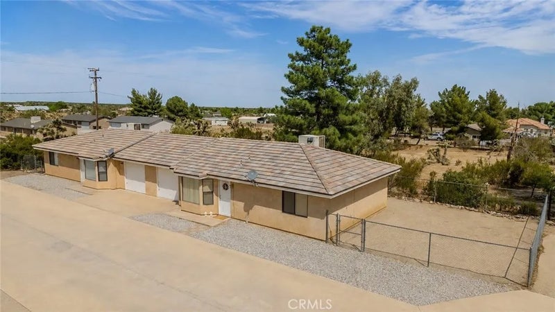 11461 Oasis