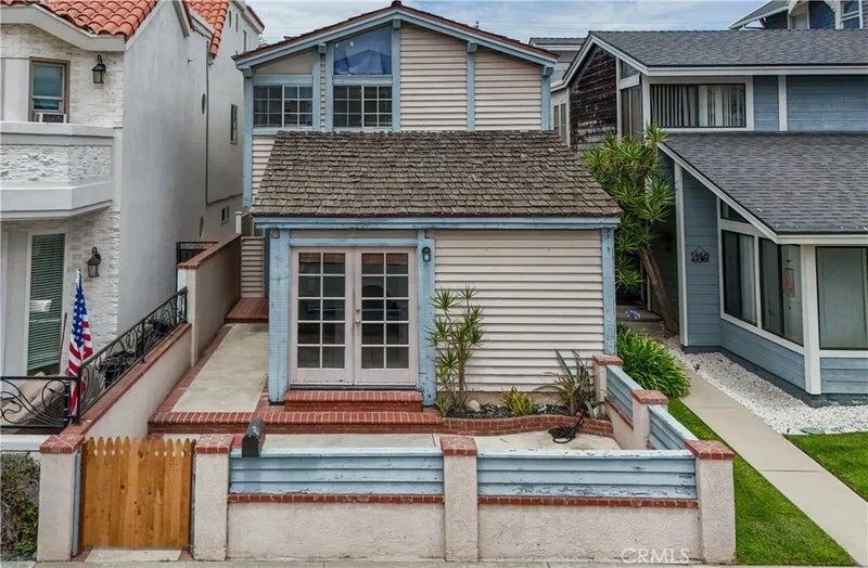 417 8th Street