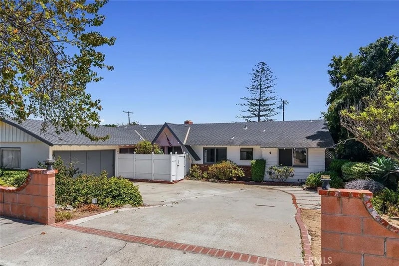 4 Mansfield Lane