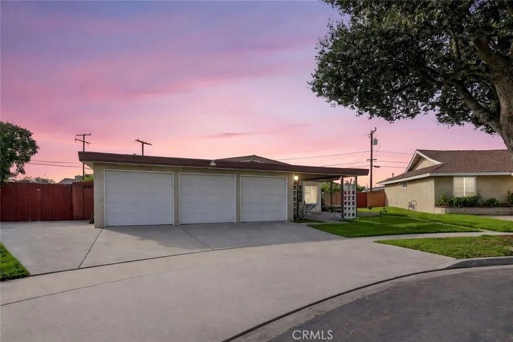 Photo of 203 N Royal Place, Anaheim, CA 92806 (MLS # DW25280498)