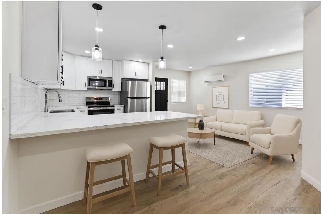 Photo of 430 S 33rd St, San Diego, CA 92113 (MLS # 250045032)