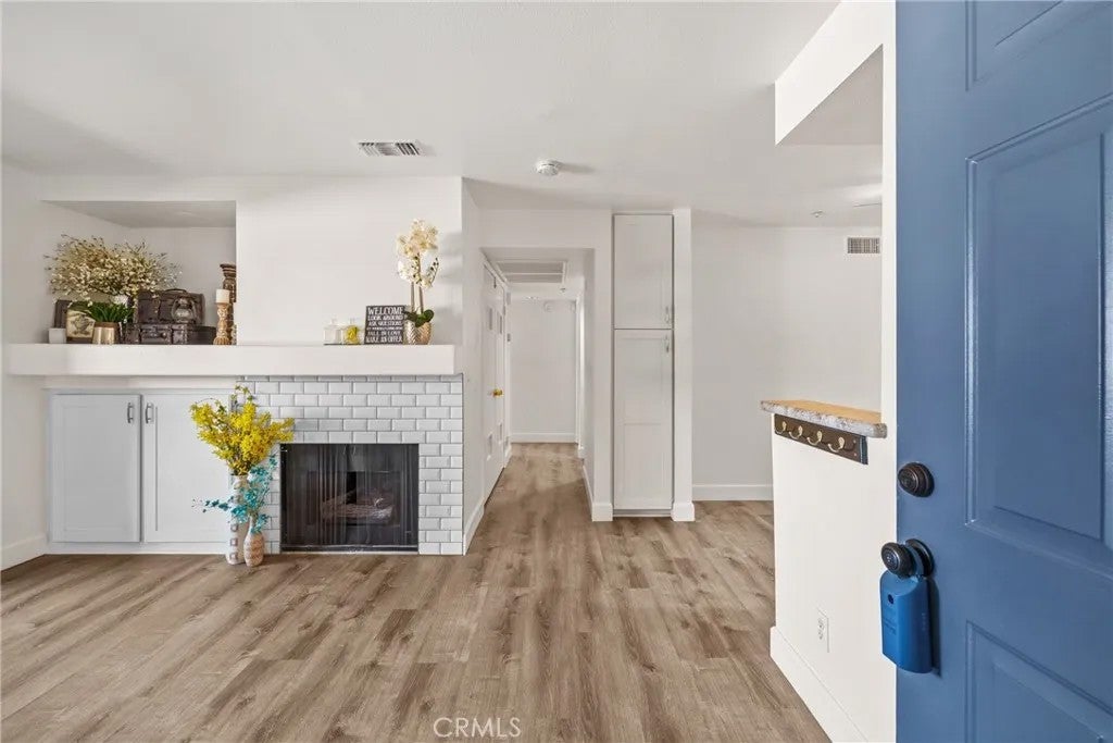111 S Lakeview