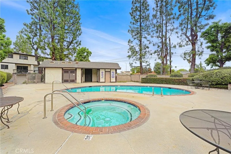 20737 Roscoe Boulevard 203