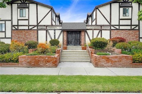 Tiny photo for 20737 Roscoe Boulevard #203, Winnetka, CA 91306 (MLS # SR26098808)