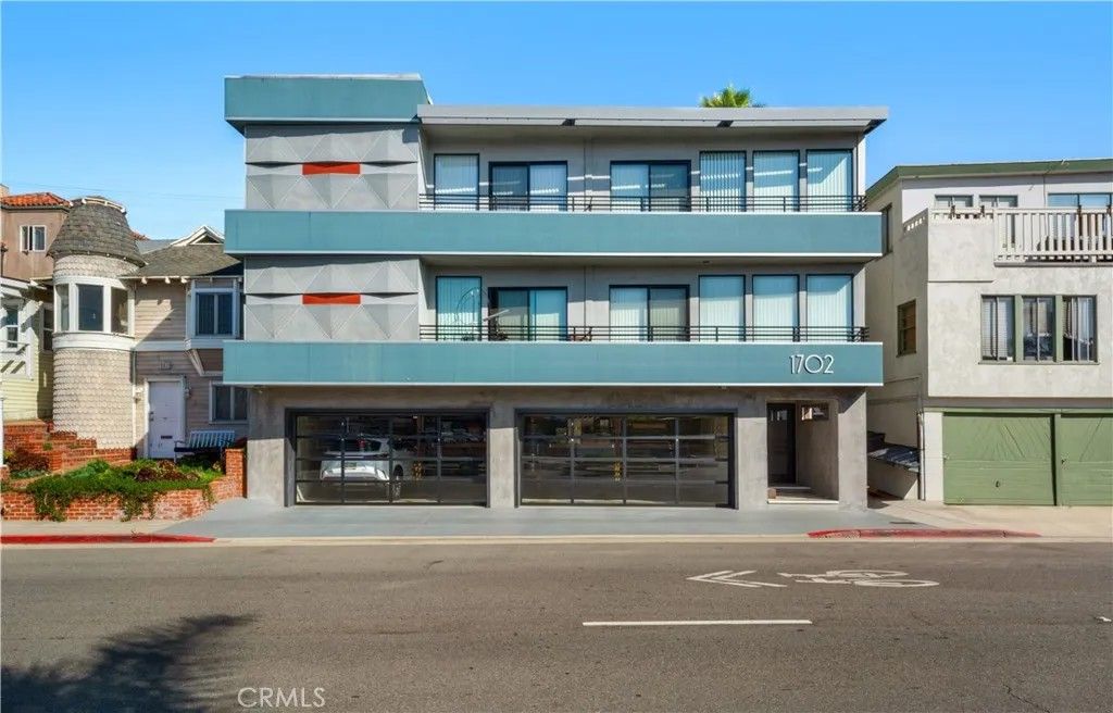 Photo of 1702 Hermosa Avenue, Hermosa Beach, CA 90254 (MLS # OC26003055)