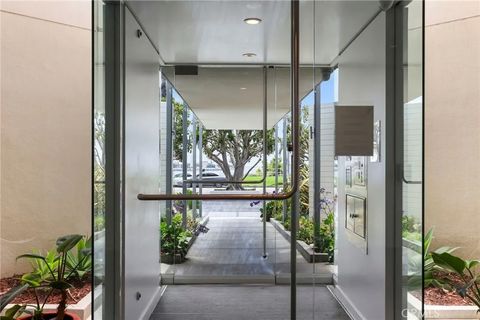Tiny photo for 2999 E Ocean Boulevard #1730, Long Beach, CA 90803 (MLS # PW25245841)