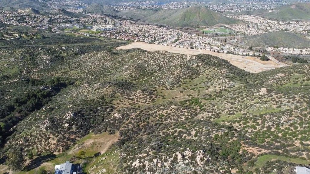 Photo of 7 Turtle Creek Rd,, Lake Elsinore, CA 92530 (MLS # SW26010814)