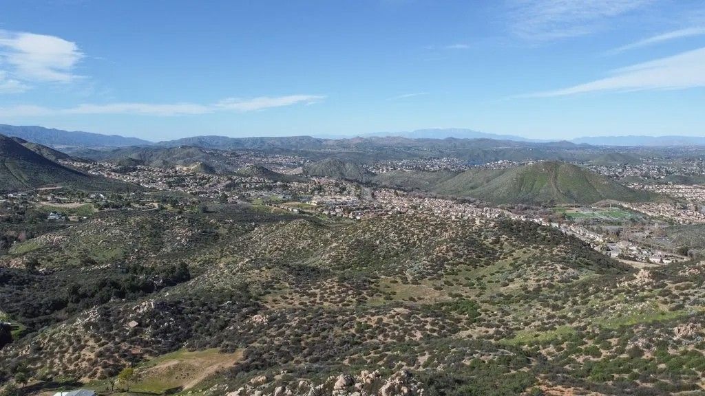 Photo of 7 Turtle Creek Rd,, Lake Elsinore, CA 92530 (MLS # SW26010814)
