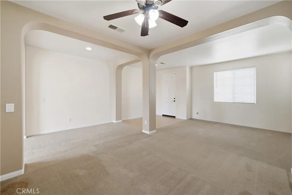 11794 Forest Park