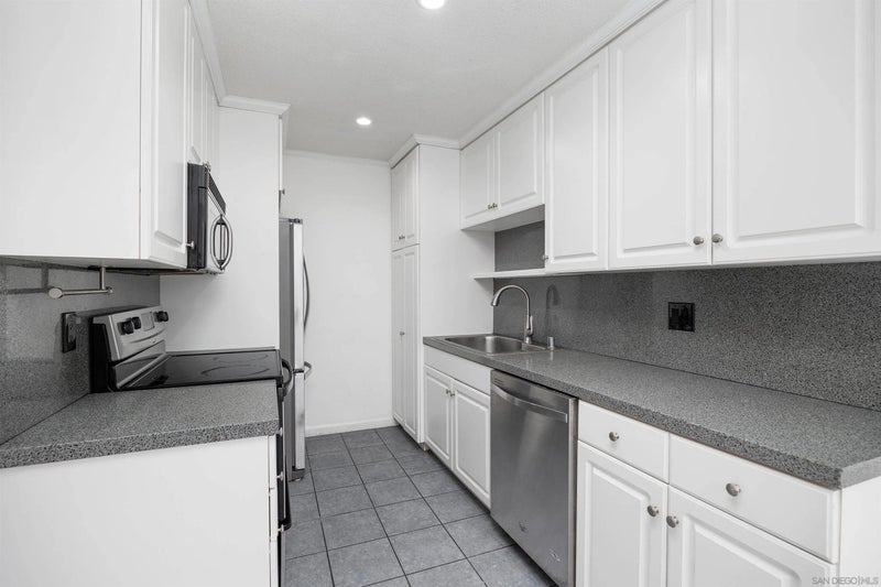 8138 Winter Gardens Blvd Unit 11