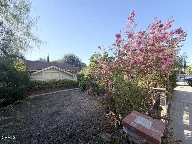 5213 Don Pio Drive