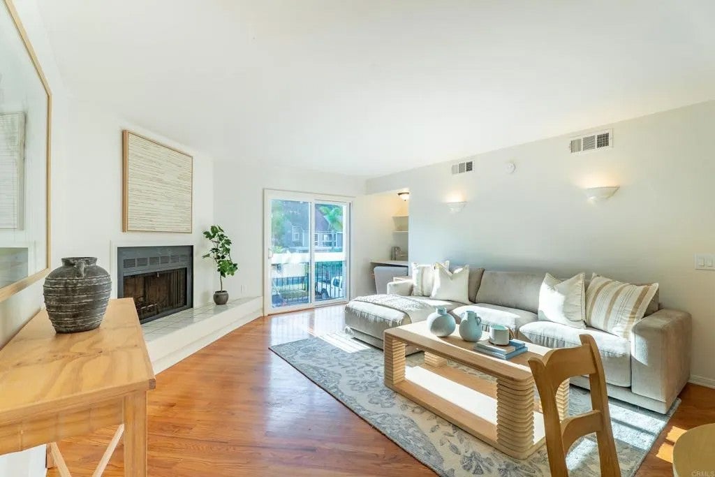 3767 Balboa Ter C