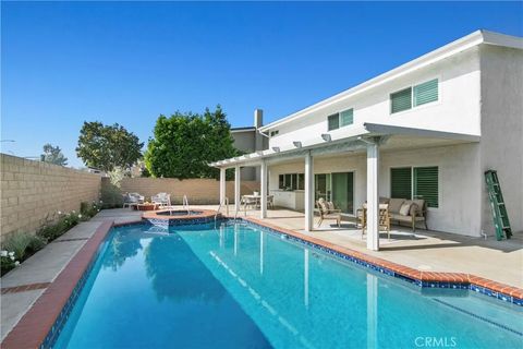 Tiny photo for 8542 Bayonne Dr, Huntington Beach, CA 92646 (MLS # NP25258641)