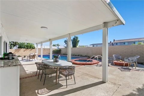 Tiny photo for 8542 Bayonne Dr, Huntington Beach, CA 92646 (MLS # NP25258641)