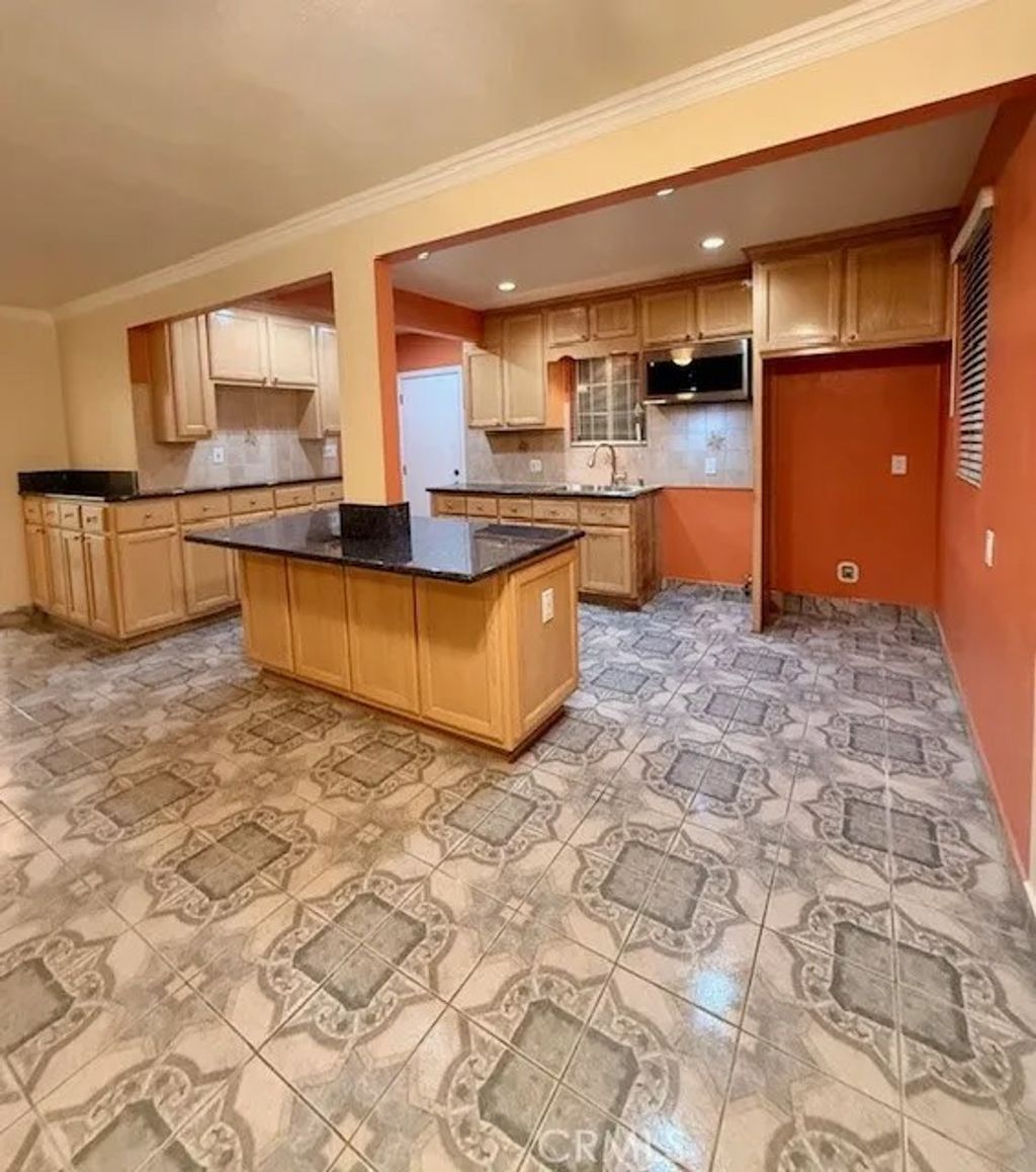 Photo of 3319 W 113th St, Inglewood, CA 90303 (MLS # RS26059467)