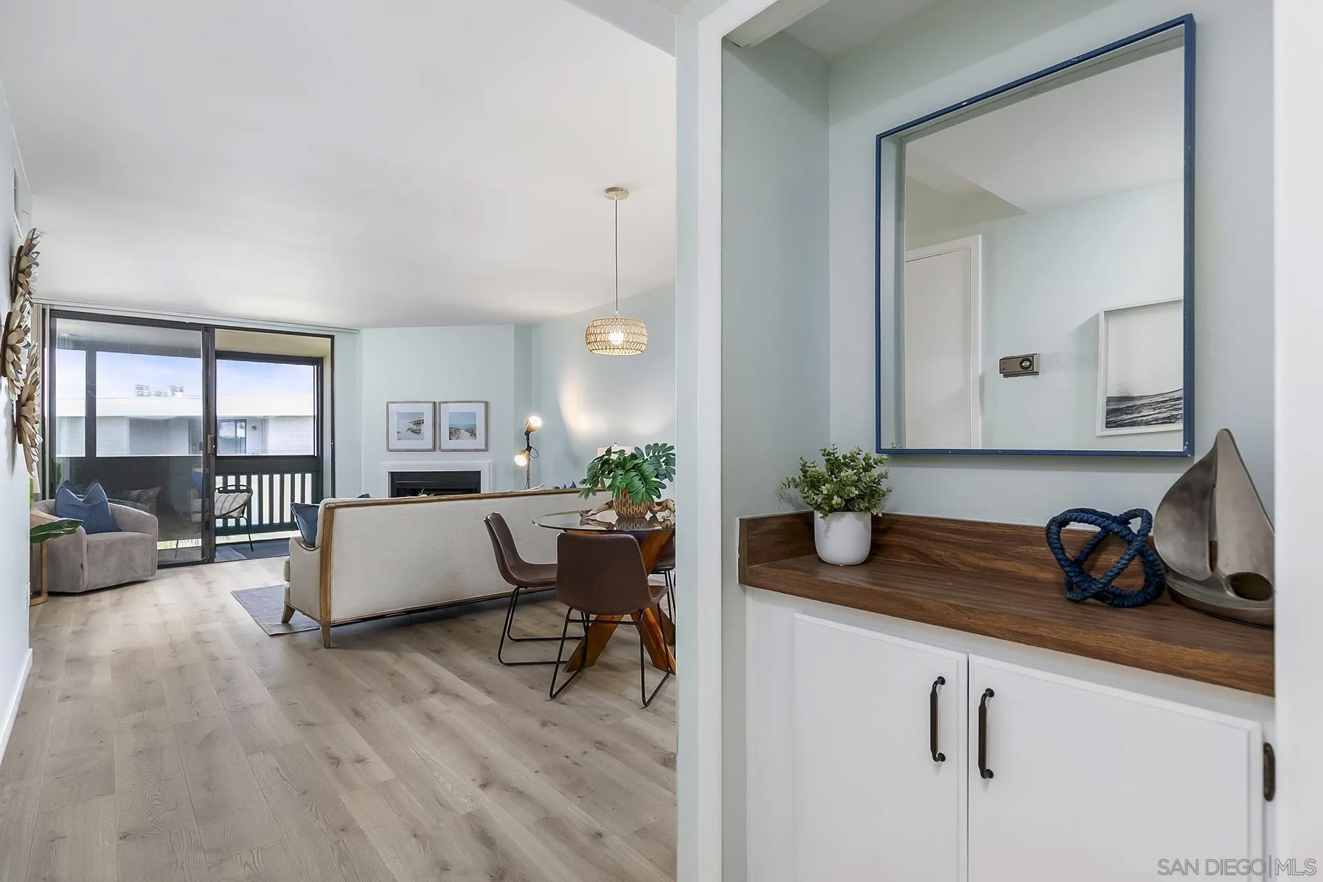 3098 Rue Dorleans 302