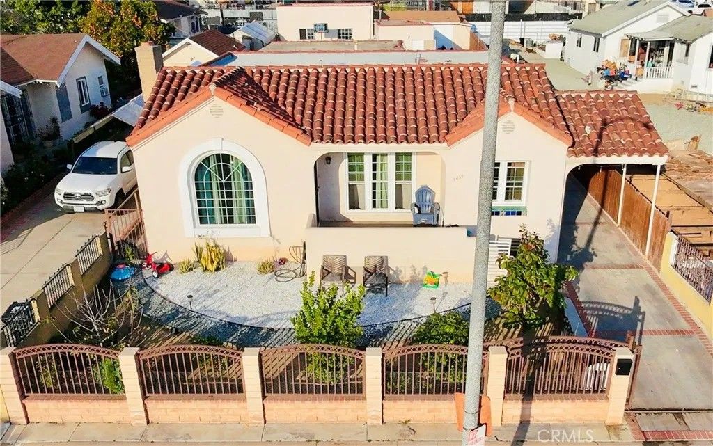 Photo of 3439 Siskiyou, Los Angeles, CA 90023 (MLS # SR26018009)