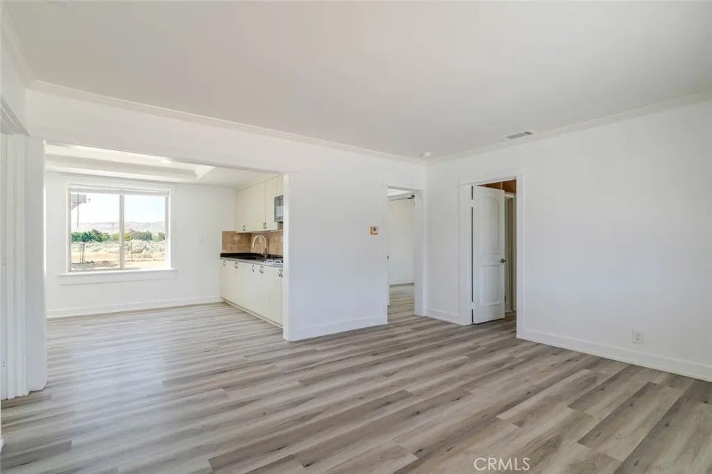 232 E Avenue P5