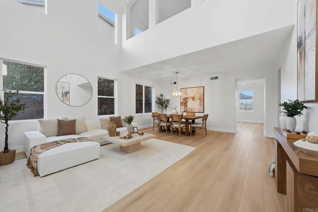925 Bridgeport Court