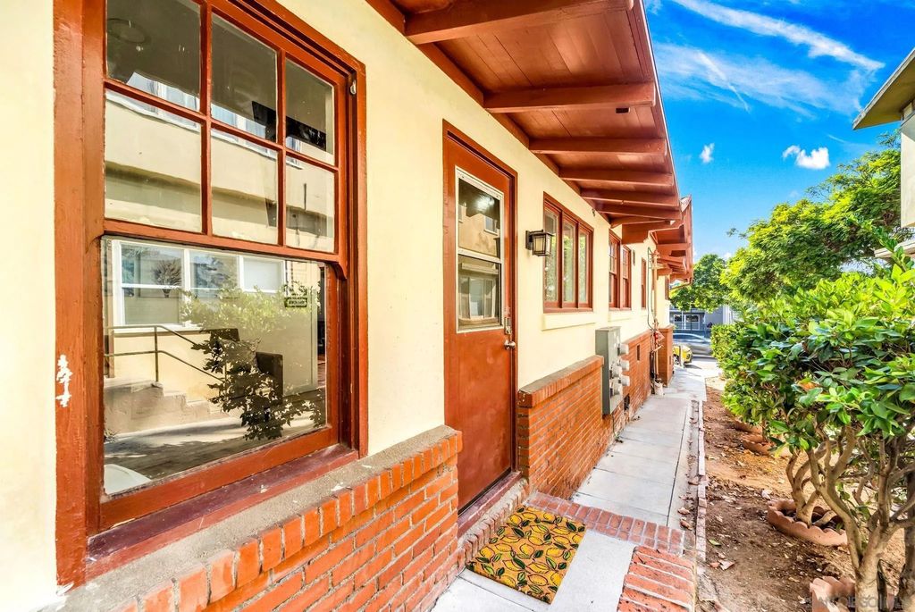 Photo of 110 Maple St, San Diego, CA 92103 (MLS # 250033246)