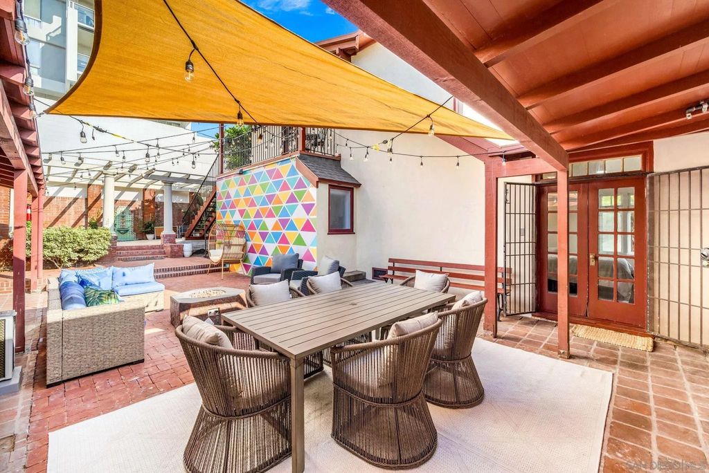 Photo of 110 Maple St, San Diego, CA 92103 (MLS # 250033246)