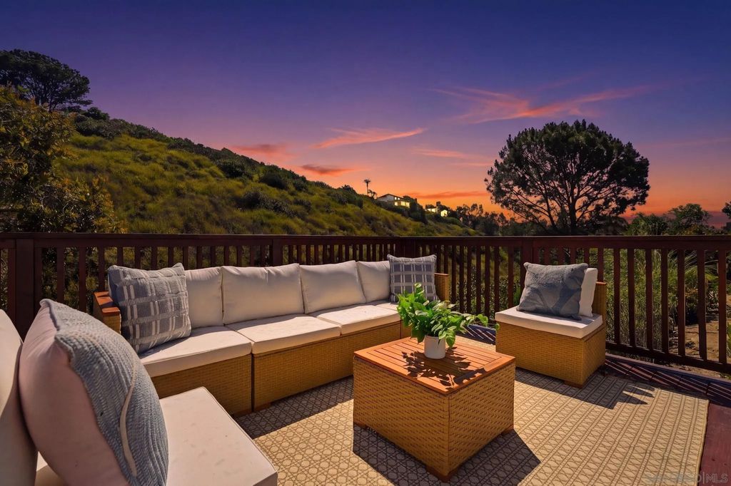 Photo of 3131 Erie St, San Diego, CA 92117 (MLS # 260009099)