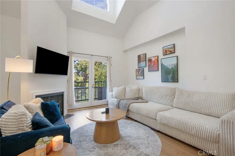 13220 Valleyheart Drive 305