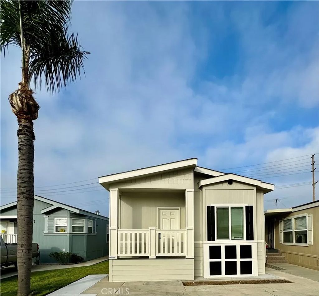 Photo of 2627 La Palma Ave, Anaheim, CA 92806 (MLS # OC26013294)