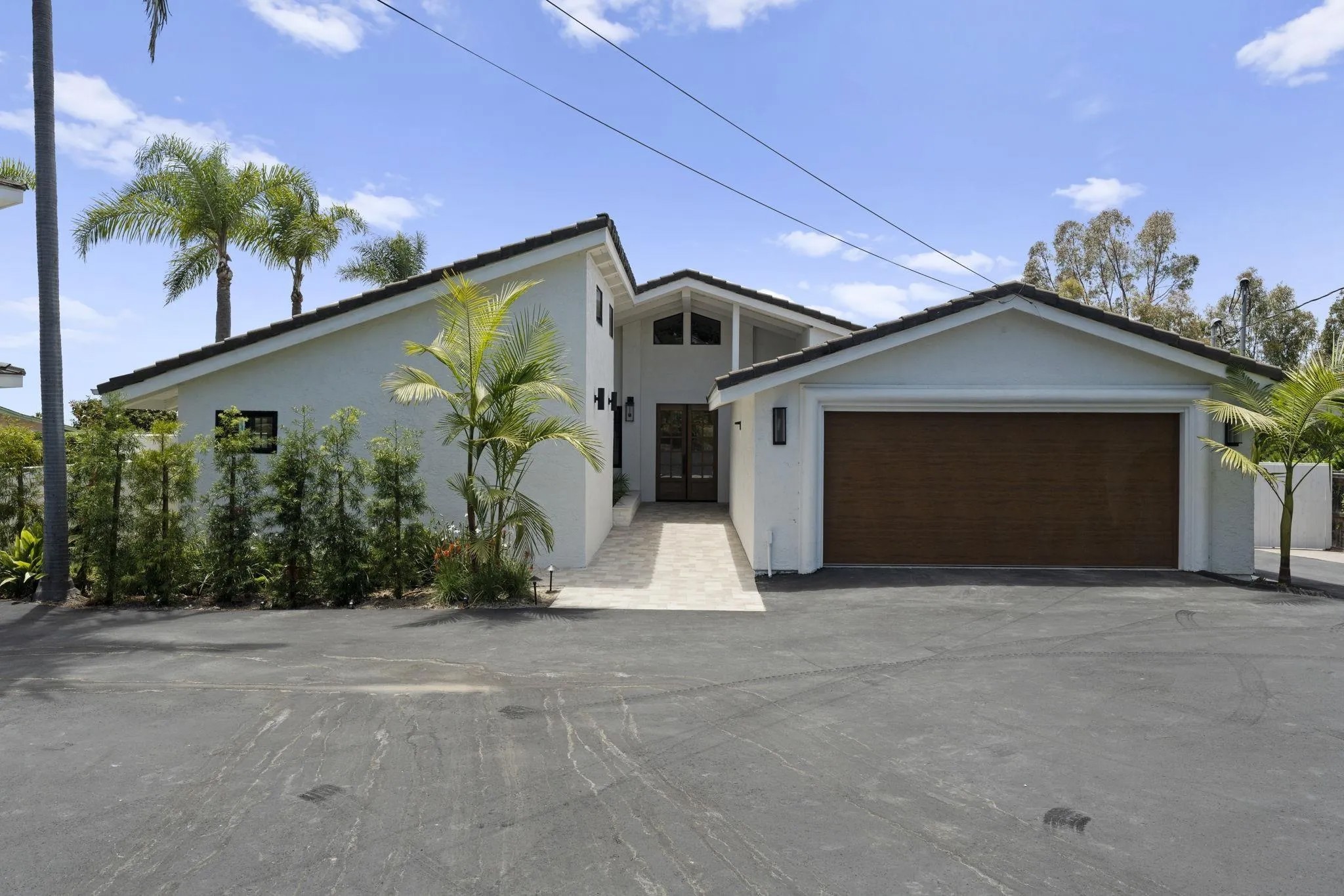 683 Marine View Ave