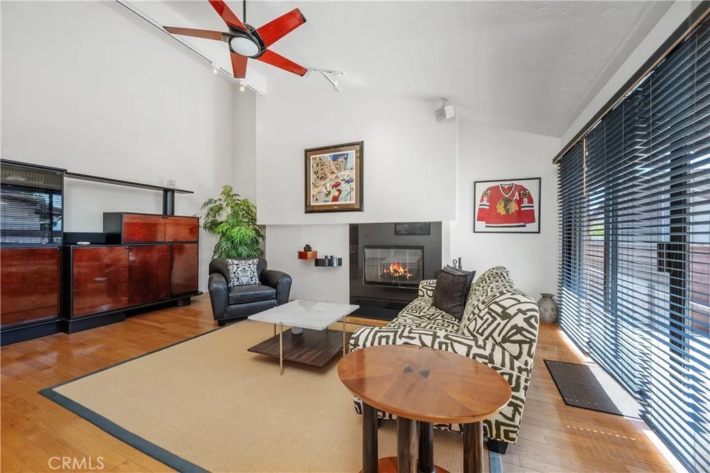 2322 Palos Verdes Drive West 206