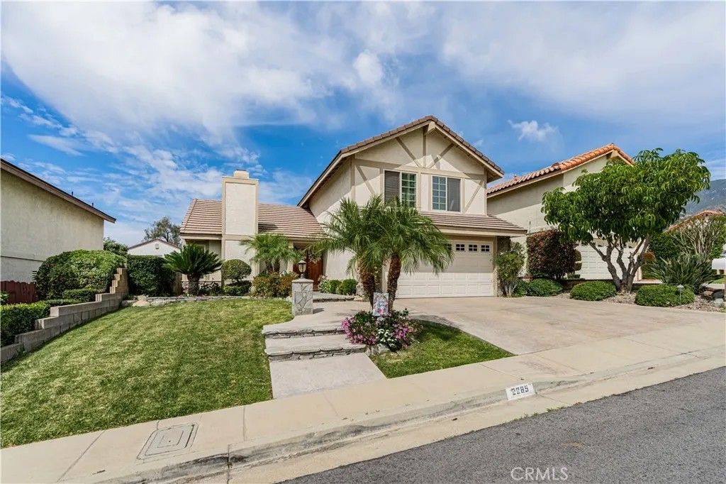 Photo of 2285 Wisteria Ave, Upland, CA 91784 (MLS # SW26072550)