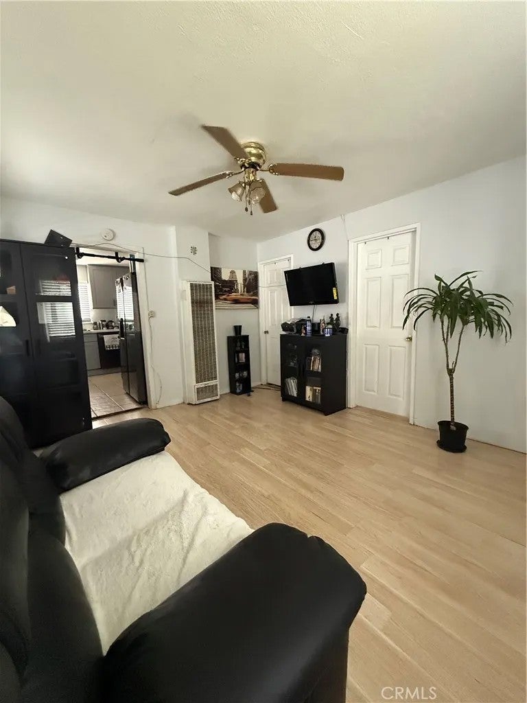 1336 S Knott