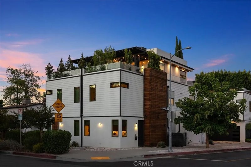 14659 Moorpark