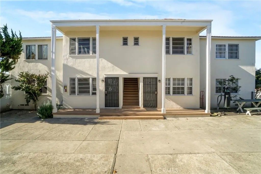 Photo of 12320 Washington Pl, Culver City, CA 90066 (MLS # SB26035678)