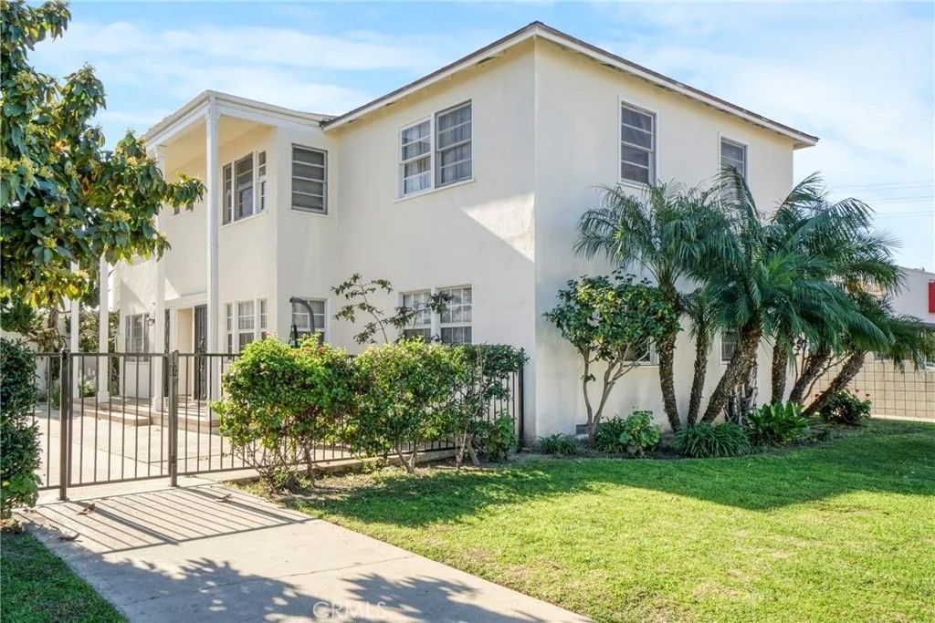 Photo of 12320 Washington Pl, Culver City, CA 90066 (MLS # SB26035678)