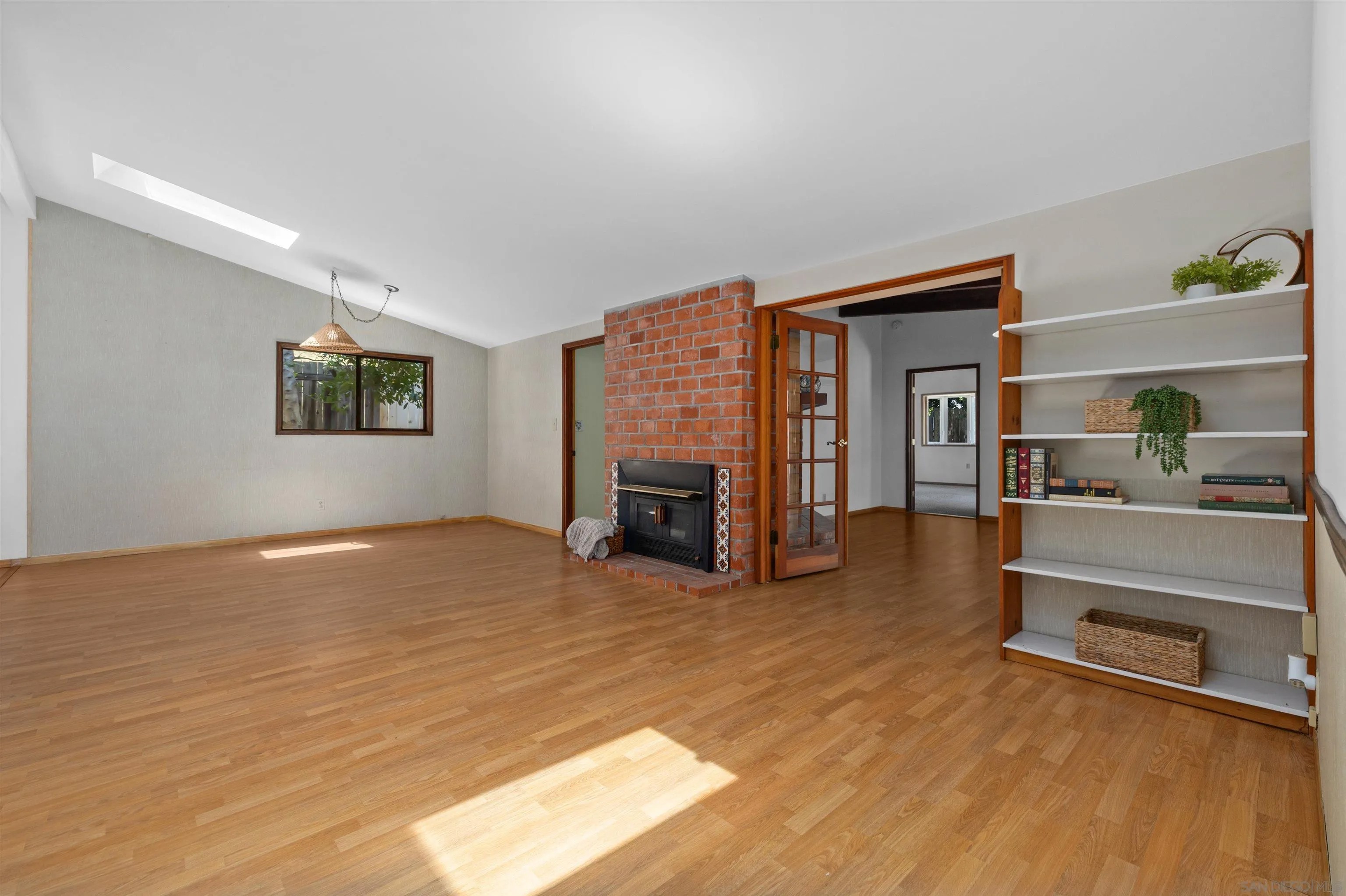 2949 Mobley St.