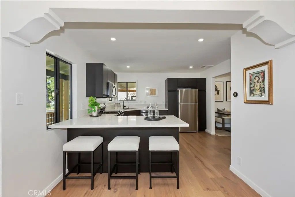 Photo of 1506 N Niagara Street, Burbank, CA 91505 (MLS # CV26025950)