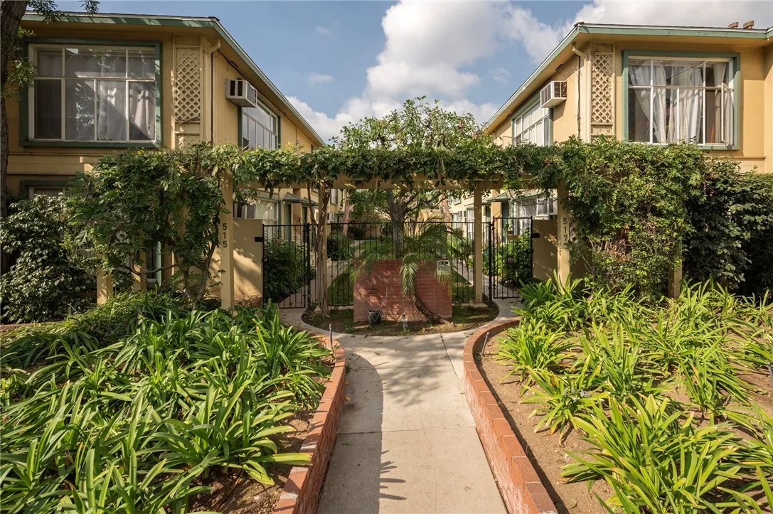 515 N El Molino Avenue