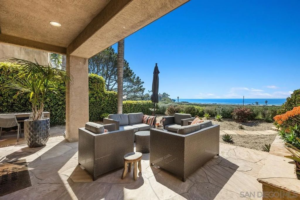 Photo of 849 N Rios Ave, Solana Beach, CA 92075 (MLS # 260006720)