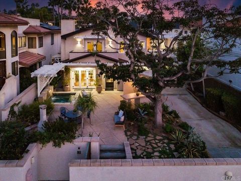 Photo of 147 4Th Street, Encinitas, CA 92024 (MLS # NDP2511261)